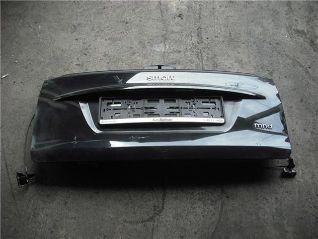 MERCEDES A4517420210 Крышка багажника в наличии Николаев