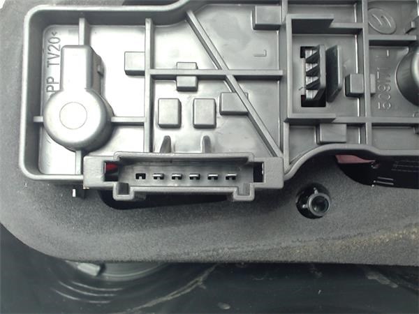 MERCEDES A4518200164 Фонарь задний левый в наличии Ровно