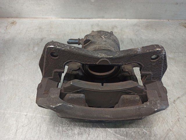 MERCEDES A4544200501 Суппорт тормозной передний левый в наличии Украина