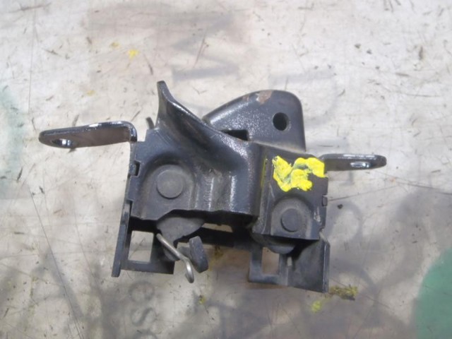 MERCEDES A4548800260 Замок капота в наличии Украина