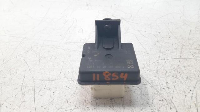 Relê das velas de incandescência Mercedes A V177