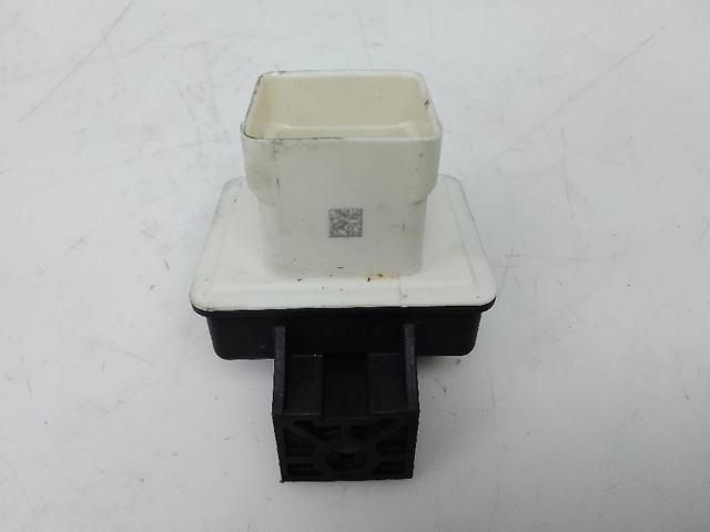 Relê das velas de incandescência Mercedes A V177