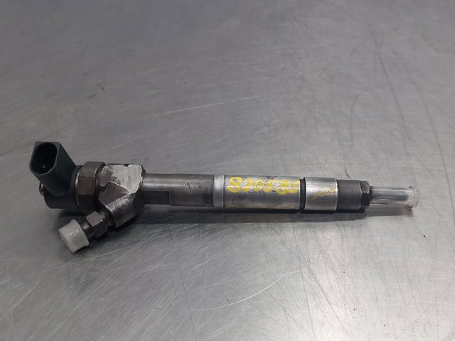 Injector Common Rail (0445110011/012) 0445110012 A6110700587