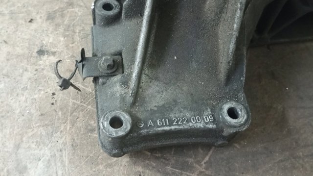 MERCEDES A6112220009 Полуось (привод) передняя правая в наличии Запорожье