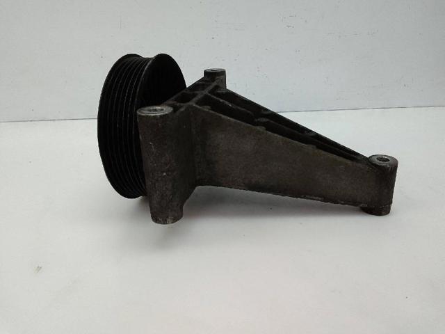 MERCEDES A6112341039 Кронштейн паразитного ролика приводного ремня в наличии Кривой Рог