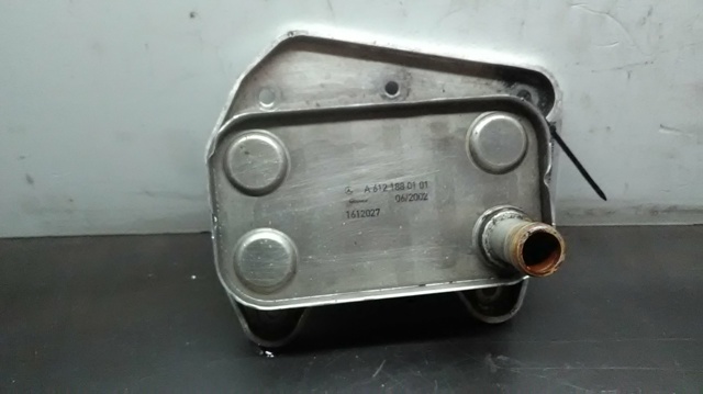 Resfriador de óleo do motor para mercedes-benz E-Class (W211) (2002-2009) E 220 CDI (211.008) OM646821 A6121880101