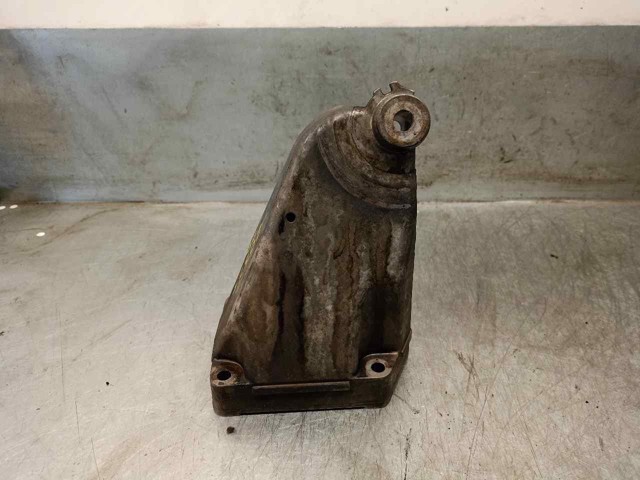 MERCEDES A6132230504 Кронштейн подушки (опоры) двигателя правой в наличии Запорожье