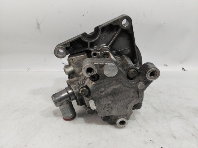 MERCEDES A6282360010 Шкив насоса ГУР в наличии Черкассы