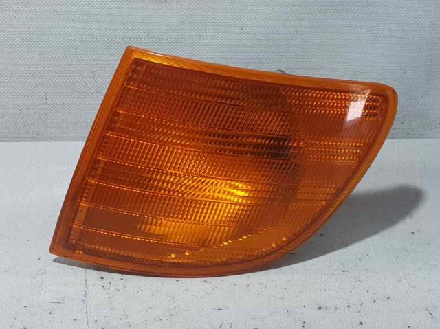 A6388200021 MERCEDES Поворотник левый купить в Ровно