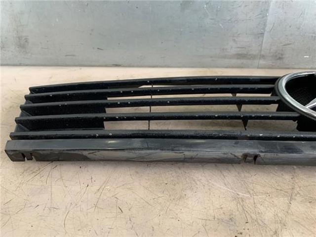A6388800483 MERCEDES Решетка радиатора купить в Одесса