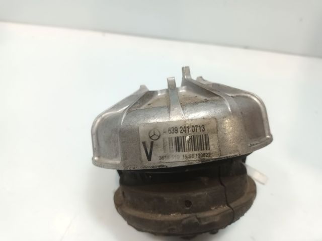A6392410713 MERCEDES Передняя опора двигателя купить в Полтава