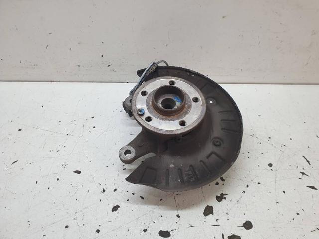 MERCEDES A6393300732 Цапфа передняя правая в наличии Полтава