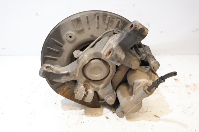 A6393300732 MERCEDES Цапфа передняя правая купить в Чернигов