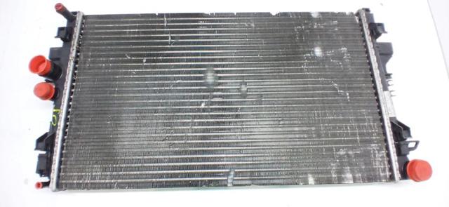 Radiador de esfriamento de motor A6395010401 MERCEDES