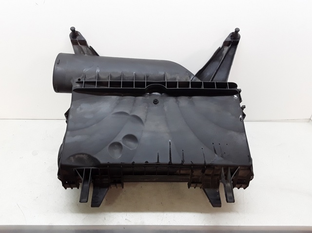 Caixa de filtro de ar Mercedes Vito 2 639