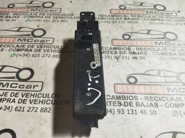 A6395450613 MERCEDES Кнопочный блок управления стеклоподъемником передний правый купить в Львов