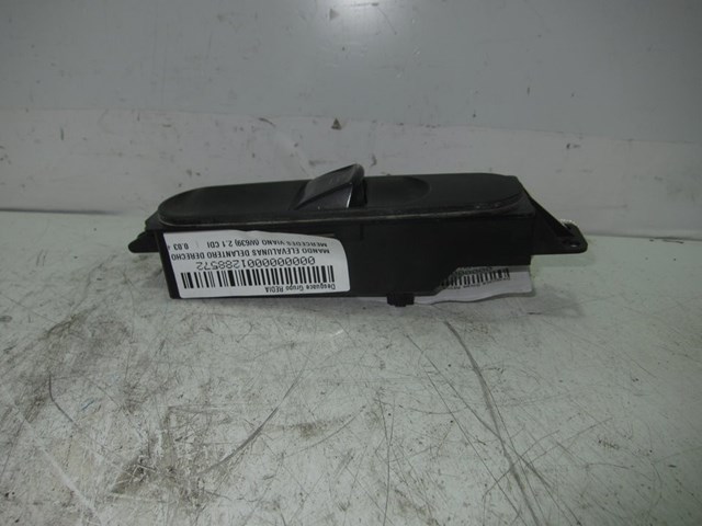 MERCEDES A6395451413 Кнопочный блок управления стеклоподъемником передний правый в наличии Черновцы