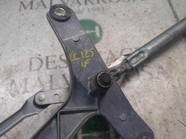 Trapézio de limpador pára-brisas Mercedes Vito 2 639