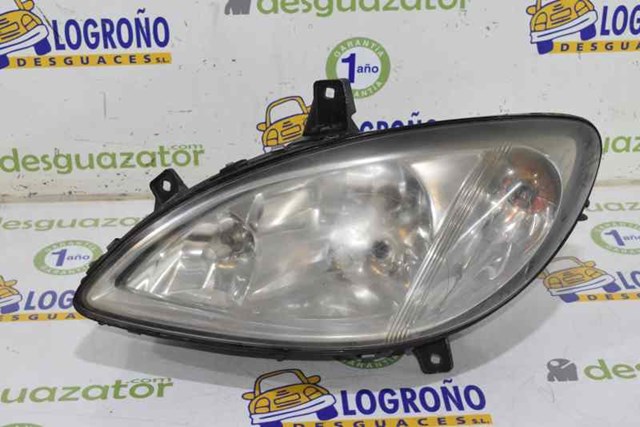 Luz esquerda A6398200361 Mercedes