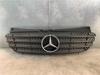 Grelha do radiador A6398800185 MERCEDES
