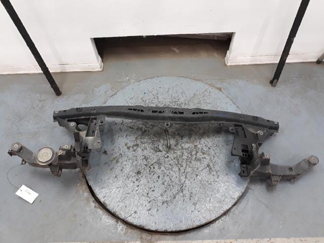 MERCEDES A6398800203 Рамка радиатора в наличии Николаев