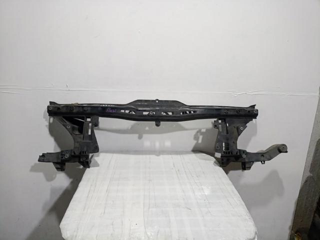 MERCEDES A6398870016 Рамка радиатора в наличии Винница