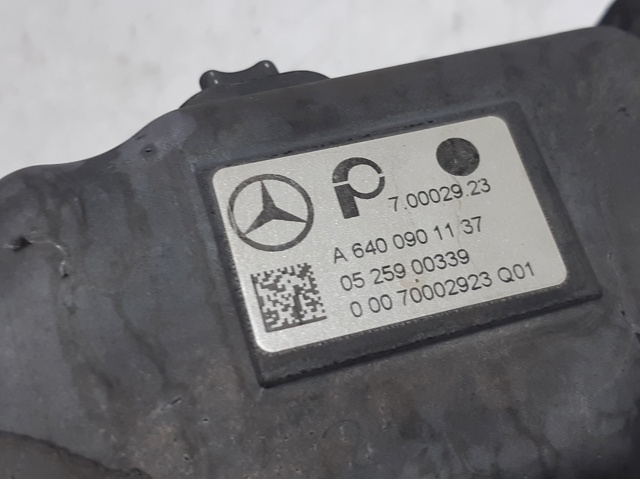 A6400901137 MERCEDES Впускной коллектор купить в Черновцы