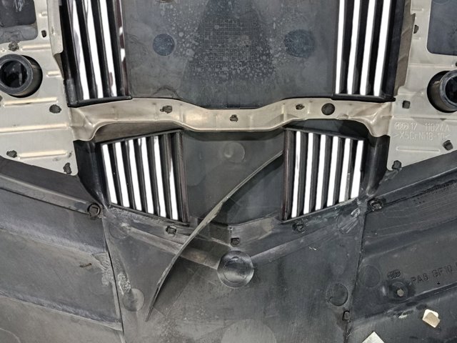 A6420101667 MERCEDES Крышка двигателя купить в Кривой Рог