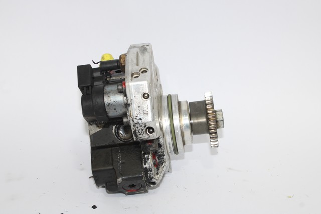 Bomba de combustível de pressão alta A6420700501 MERCEDES