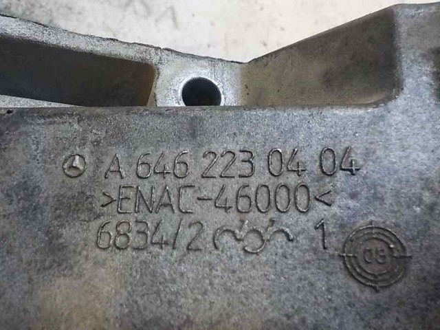 MERCEDES A6462230404 Кронштейн подушки (опоры) двигателя левой в наличии Винница