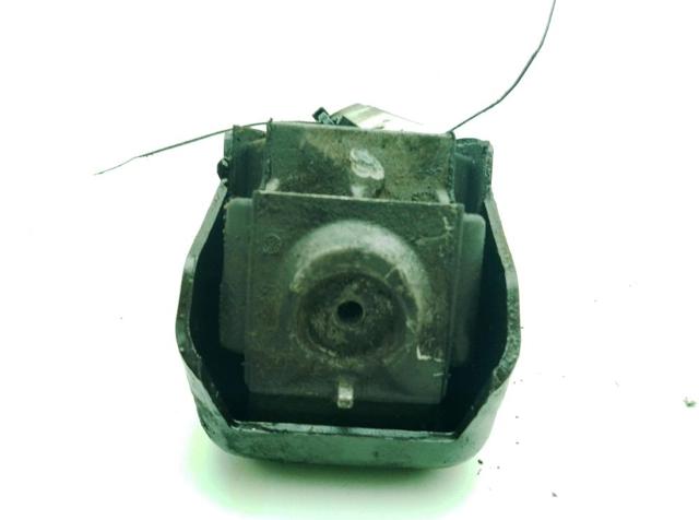 A6462230404 MERCEDES Кронштейн подушки (опоры) двигателя левой купить в Чернигов