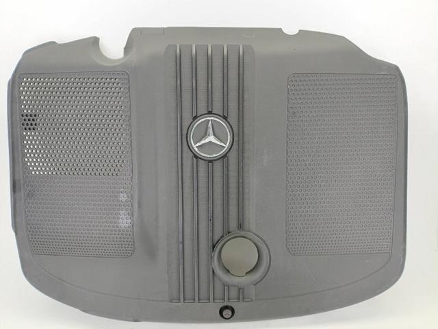 Tampa de motor decorativa A6510101467 Mercedes