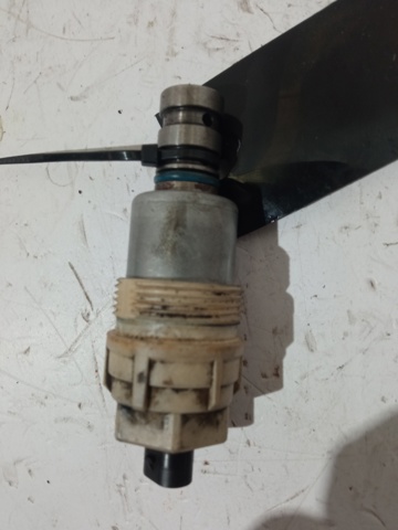 Válvula de regulação de pressão de óleo A6511800315 Mercedes