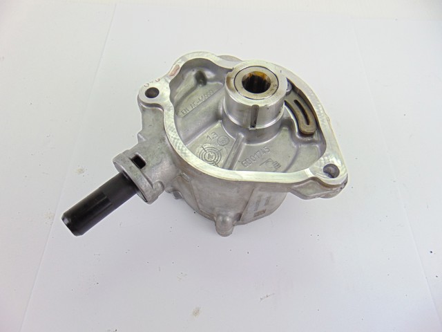 Bomba a vácuo A6512300465 MERCEDES