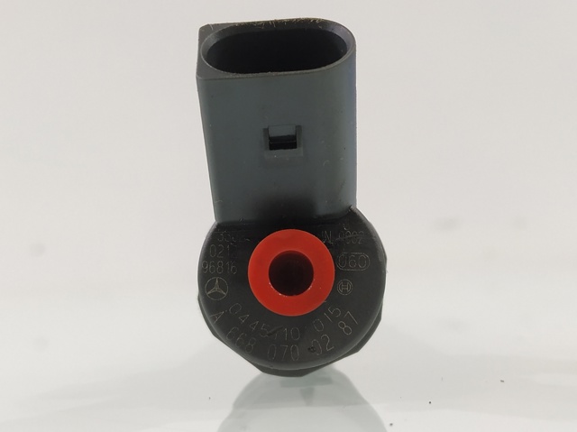 MERCEDES A6680700287 Форсунка впрыска топлива в наличии Хмельницкий