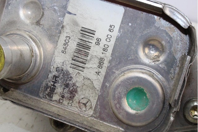 Radiador de óleo radiador de óleo A6681800065