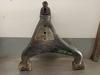 Braço oscilante inferior direito de suspensão dianteira A9013302507 MERCEDES