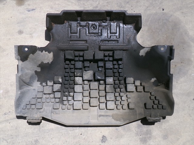 A9015240825 MERCEDES Защита двигателя купить в Николаев