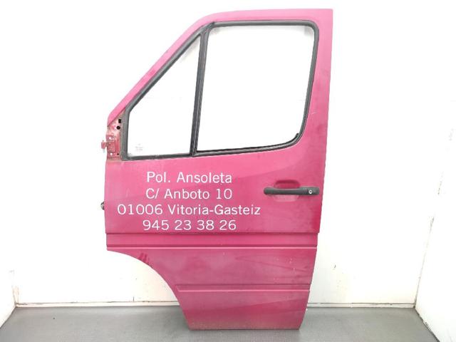 Porta dianteira esquerda A9017200305 Mercedes