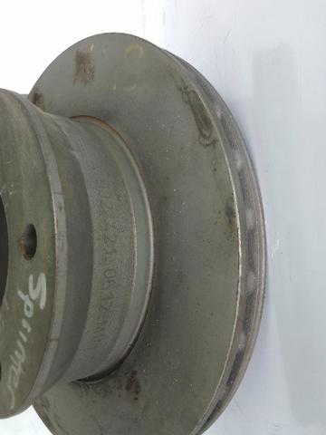 Disco do freio dianteiro A9024210612 MERCEDES