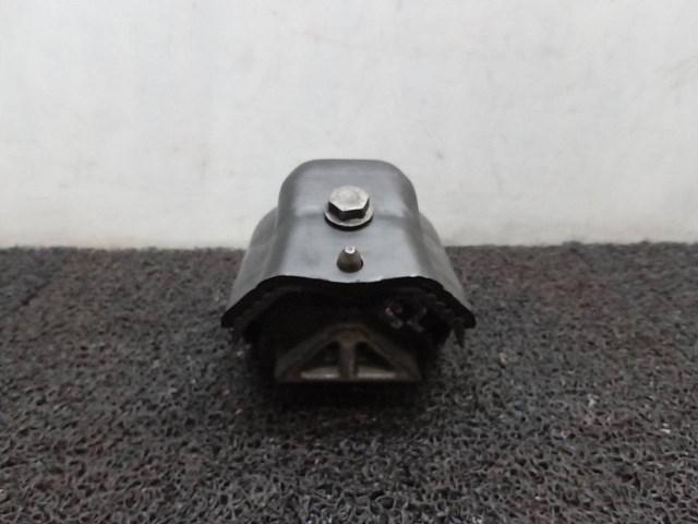 Coxim (suporte) esquerdo de motor A9062411313 Mercedes