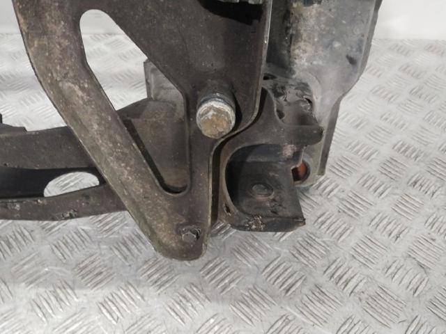 Viga de suspensão dianteira (plataforma veicular) Mercedes Sprinter 906