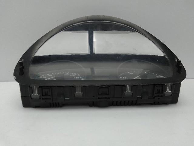 MERCEDES A9064468821 Панель приборов в наличии Винница