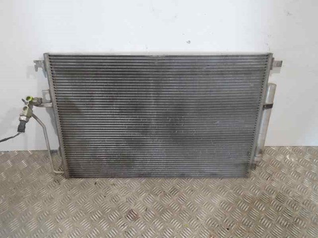 Condensador de ar condicionado / radiador para Mercedes-Benz Sprinter 3-T van Mercedes Sprinterii caixa fechada (a partir de 01.06) 309/311/313/315 CDI (906.631/633/635/637) / 01.06 - 12.09 646986 A9065000054
