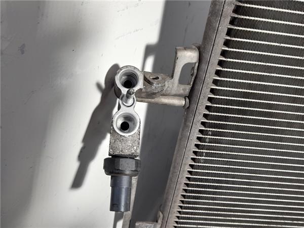 Condensador de ar condicionado / radiador para Mercedes-Benz Sprinter 3.5-T Van 311 CDI (906.631, 906.633, 906.635, 906.637) 646986 A9065000054