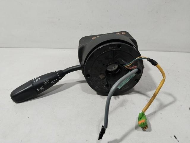 Comutador instalado na coluna da direção, montado Mercedes Sprinter 906