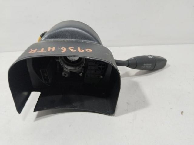 Comutador instalado na coluna da direção, montado Mercedes Sprinter 906