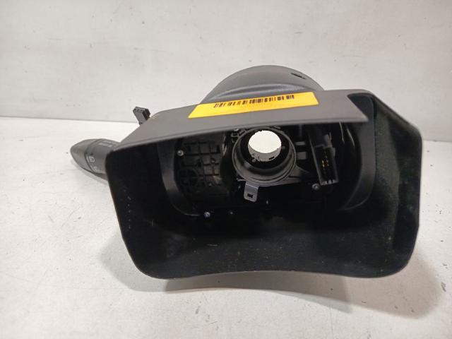 Comutador instalado na coluna da direção, montado Mercedes Sprinter 906