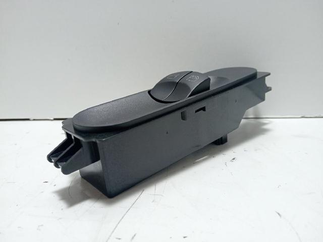 MERCEDES A9065451513 Кнопочный блок управления стеклоподъемником передний левый в наличии Чернигов