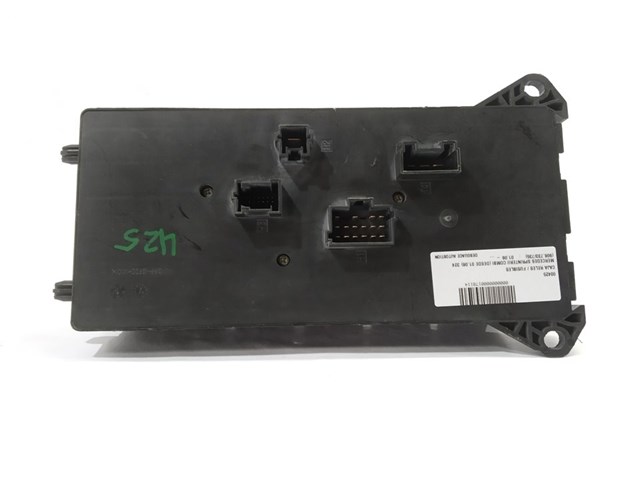 MERCEDES A9065454201 Блок предохранителей в наличии Киев